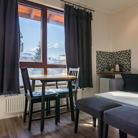 Refurbished Studios, Mountain View Balconies, Minutes From Gondola Bansko Exterior photo