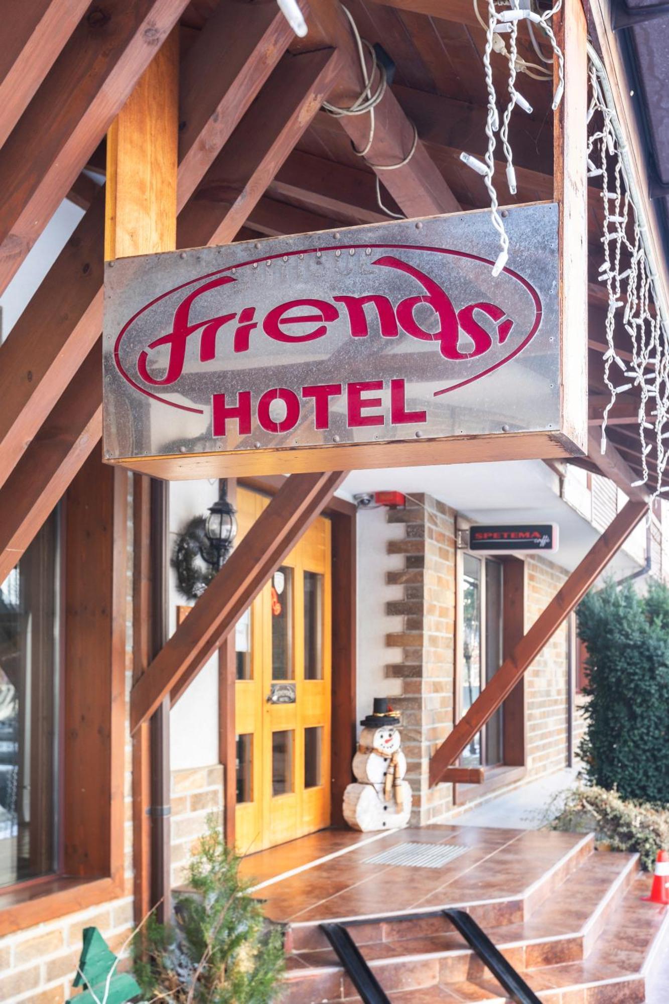 Refurbished Studios, Mountain View Balconies, Minutes From Gondola Bansko Exterior photo